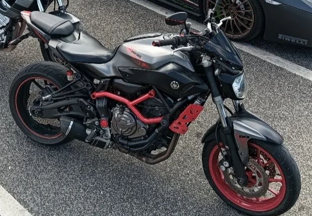Yamaha MT-07 Moto Cage 2015 - Deslimitada + Extras + Top Case SHAD + Revisão Recente