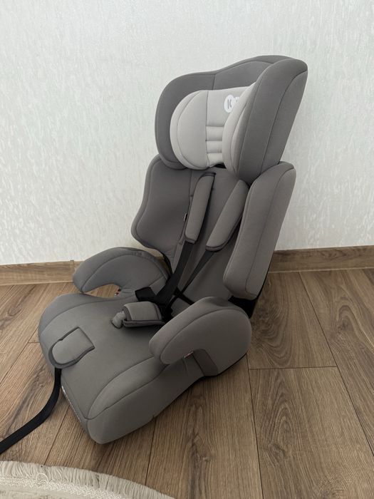 Дитяче автокрісло Kinderkraft Comfort Up 9–36 кг (група 1/2/3)