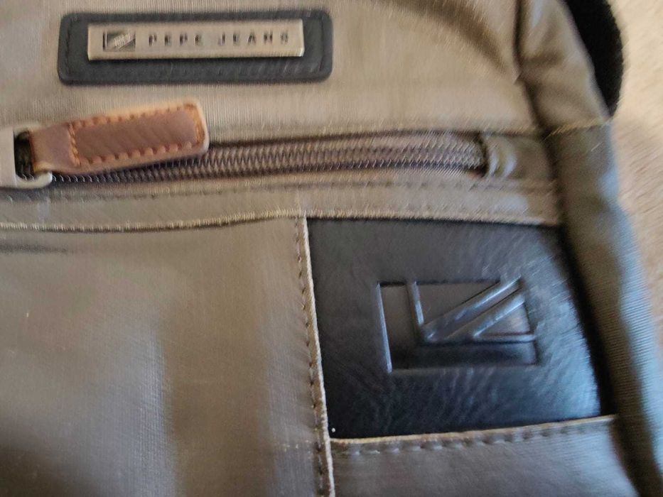 Mala tiracolo Pepe Jeans em excelente estado 20x23 cm