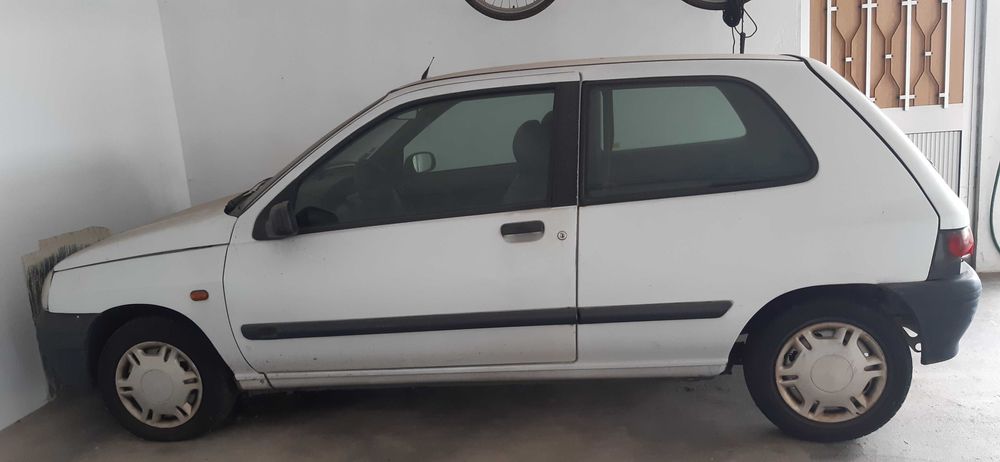 Renault clio de 1996 para peças