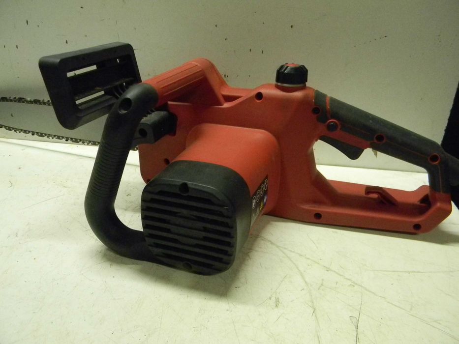 Piła łańcuchowa Einhell GC-EC 1935 moc 1900 W