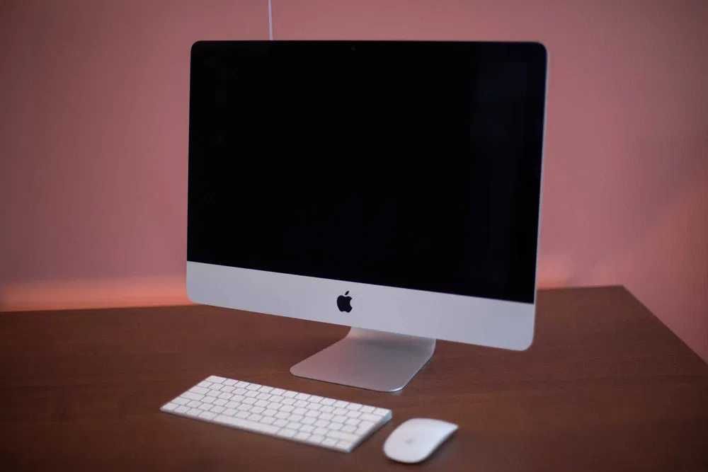 Apple iMac 21.5" Retina 4K - 2019 (i5 3.0/16GB/SSD/Radeon Pro Vega)