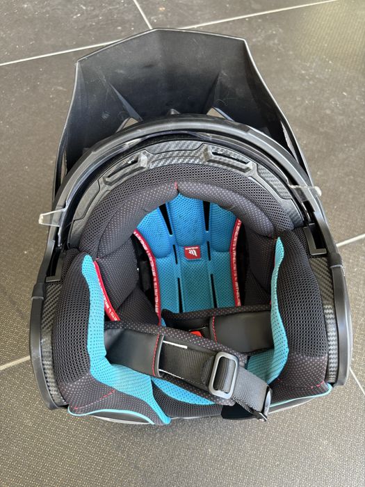 Capacete MT Helmets District Tam L