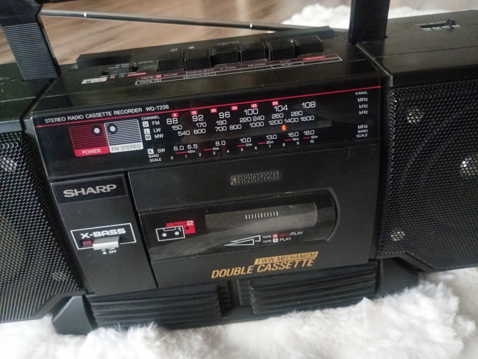 Radiomagnetofon Sharp