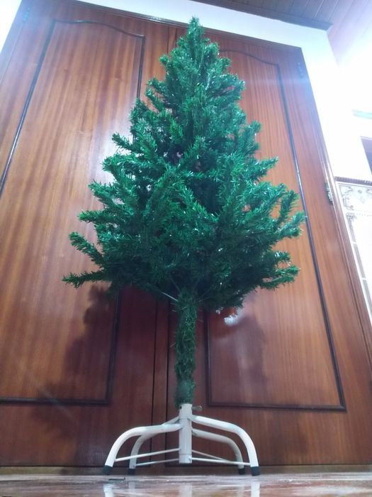 Árvore de Natal efeitos casa quarto apartamento vivenda escritório.