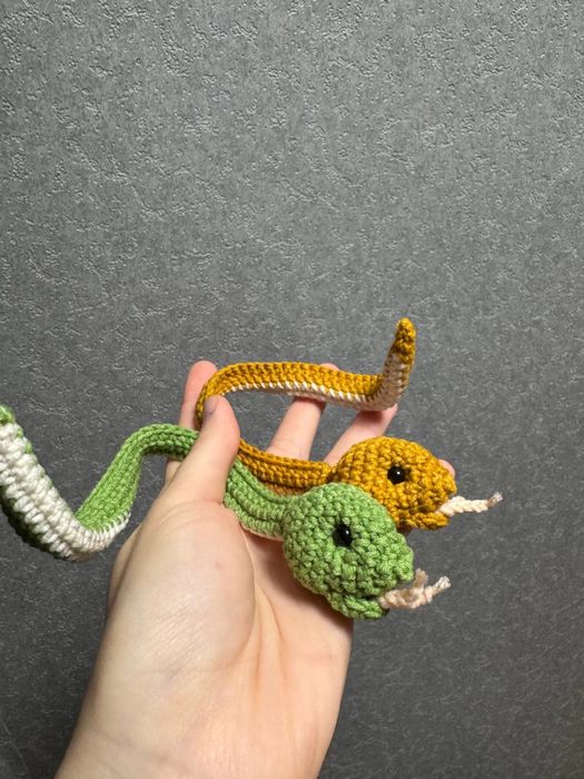 Вязаная игрушка змейка символ 2025г ручная работа