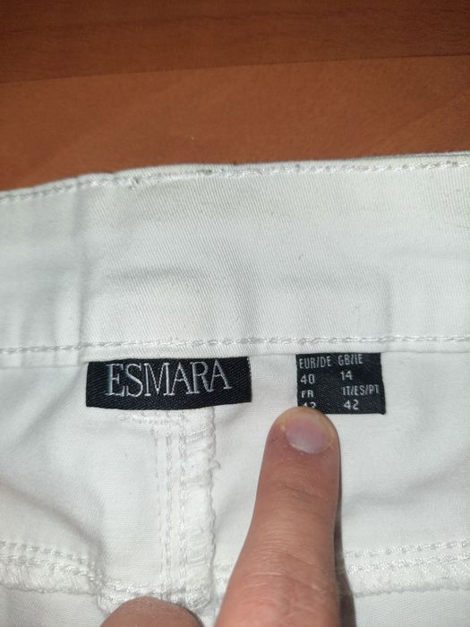 Białe szorty damskie - ESMARA - rozmiar 40