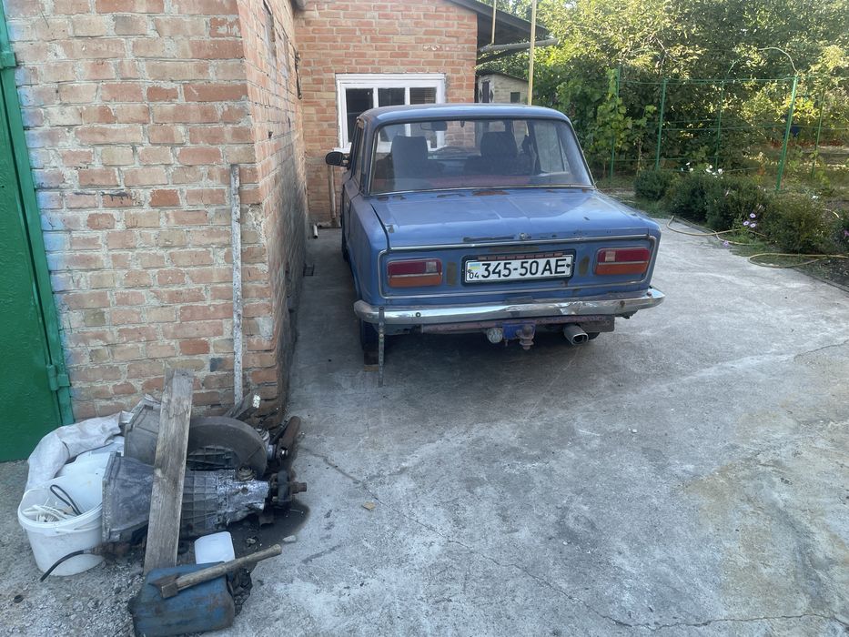 Продам ваз 2103