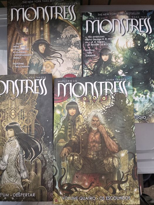 Vários livros de BD/mangas
