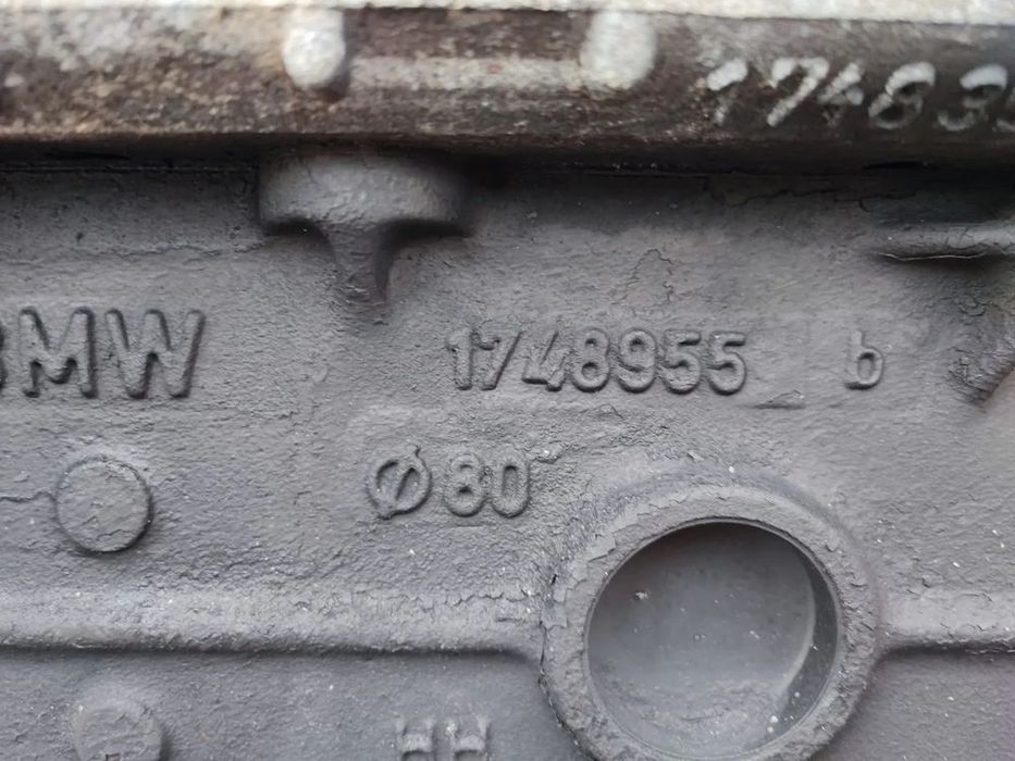 BMW E34 / E30 / E36 Oryginalny silnik  M50B20 VANOS na części pierwsze