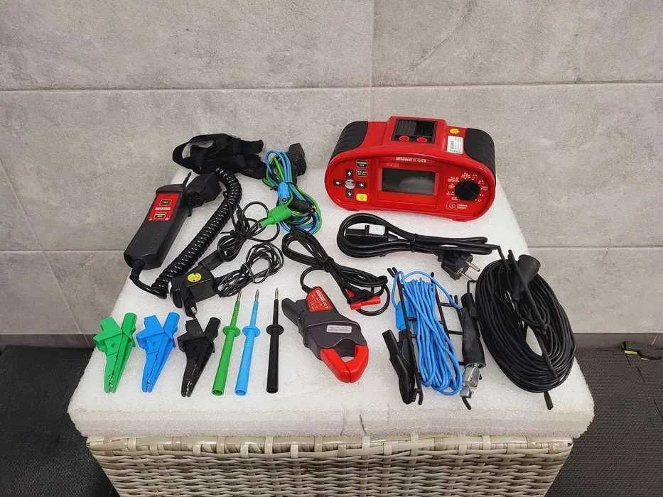 Miernik parametrów Urządzenie do pomiaru instalacji Benning IT 120B