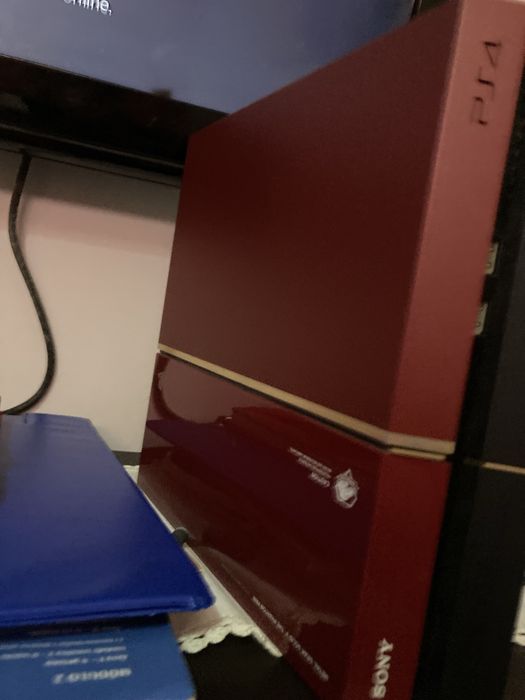 Playstation4 Edicao metal gear solid vermelha (usada)