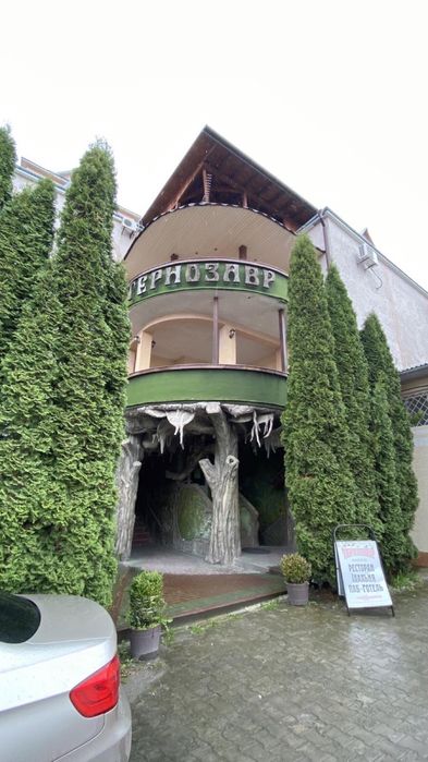 Продам велику нерухомість ресторано-готельний комплекс