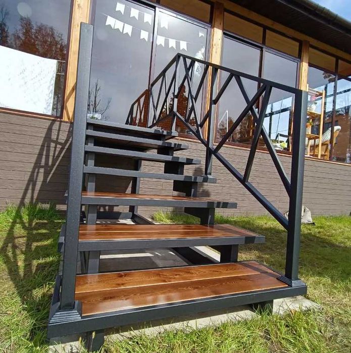 Маршевые конструкционные лестницы