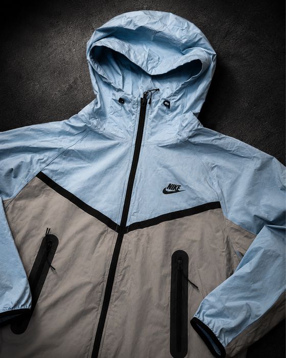 Вітровка Nike Tech Wowen