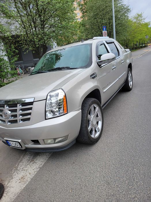 Escalade PICK-UP