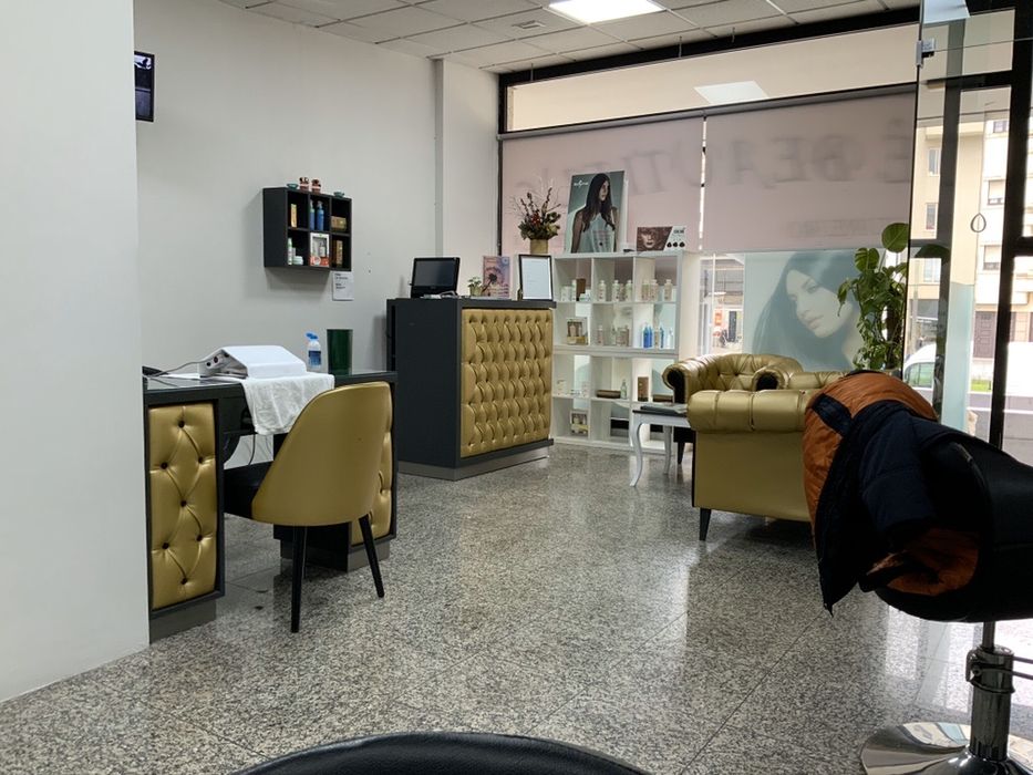 Mobiliário profissional de cabeleireiro | Estética