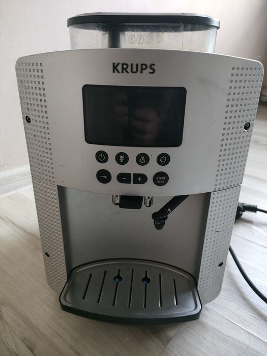 Ekspres do kawy Krups EA8100 w pełni sprawny zapraszam!