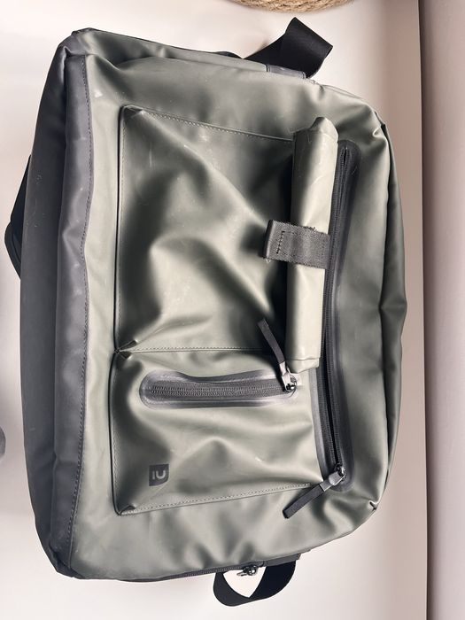 Mochila Decathlon Verde Oliva Versátil - Excelente Estado!