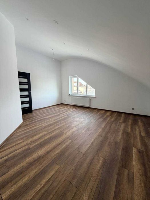 Продаж просторого будинку за супер ціною