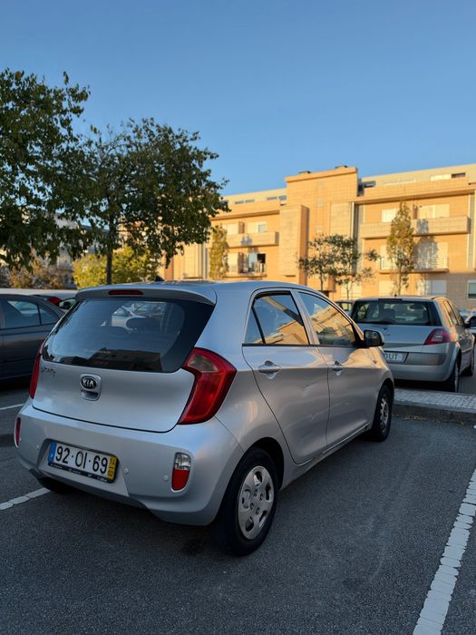 Kia picanto 1.0 2014