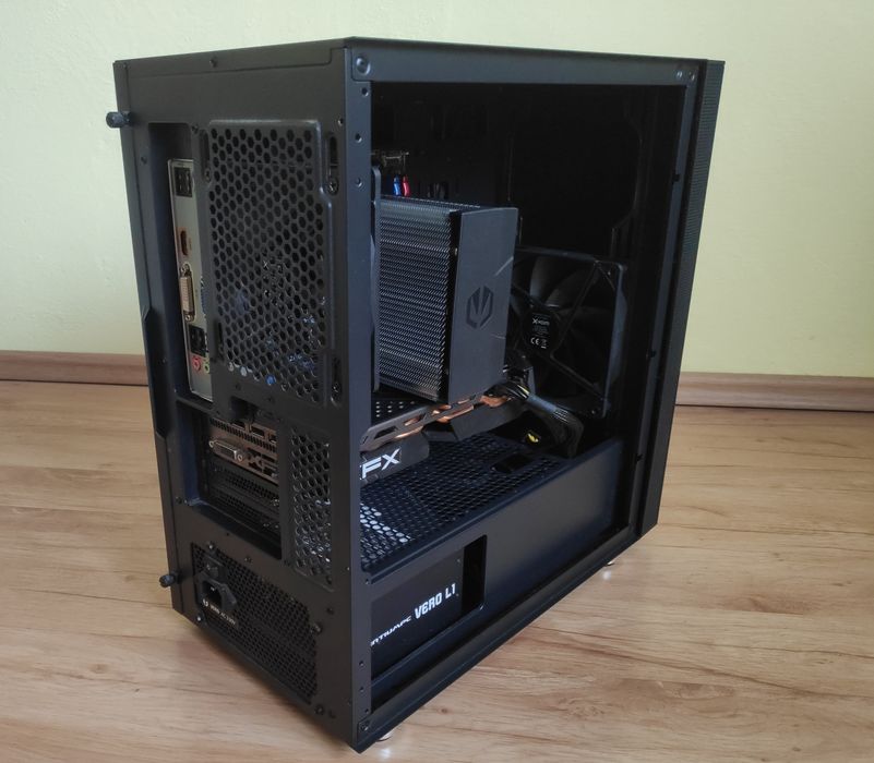 Intel i7 SSD256 Radeon RX580 8GB W11
