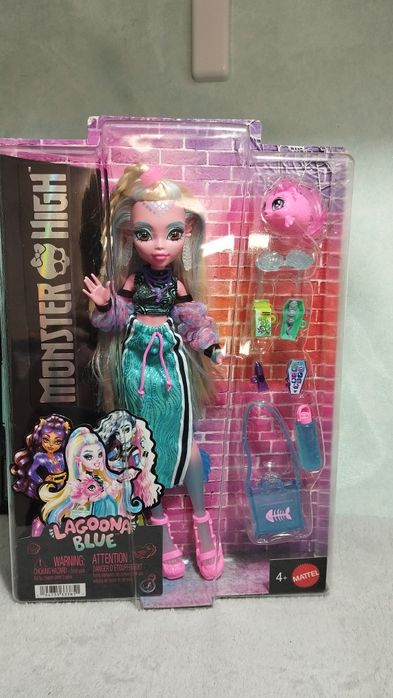 Ляльки монстер хай monster high  Лагуна  Дракулаура