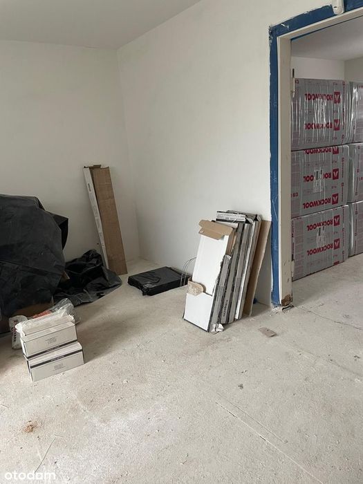 Siedlisko 2,38 ha z zabudowaniami i stawem – 14 km od Olsztyna