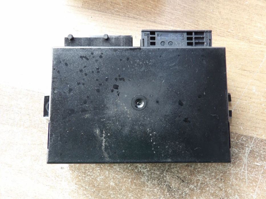 BMW - F11 - STEROWNIK SECURITY BASIS - 8067512  2414551