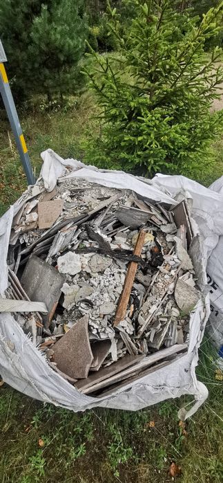 Oddam gruz 2 pełne worki