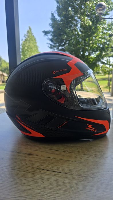 Capacete MT Helmets