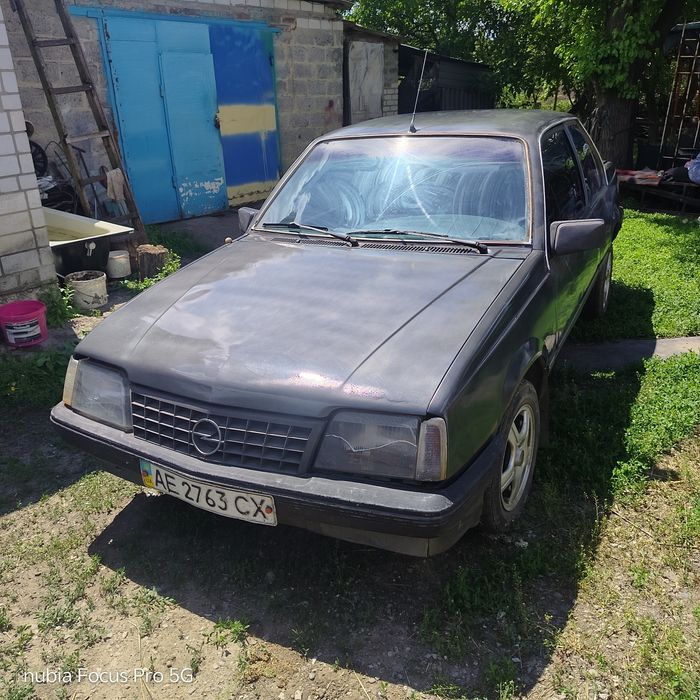 Продам опель аскона