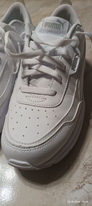 Adidasy sneakersy Puma białe rozm. 38,5