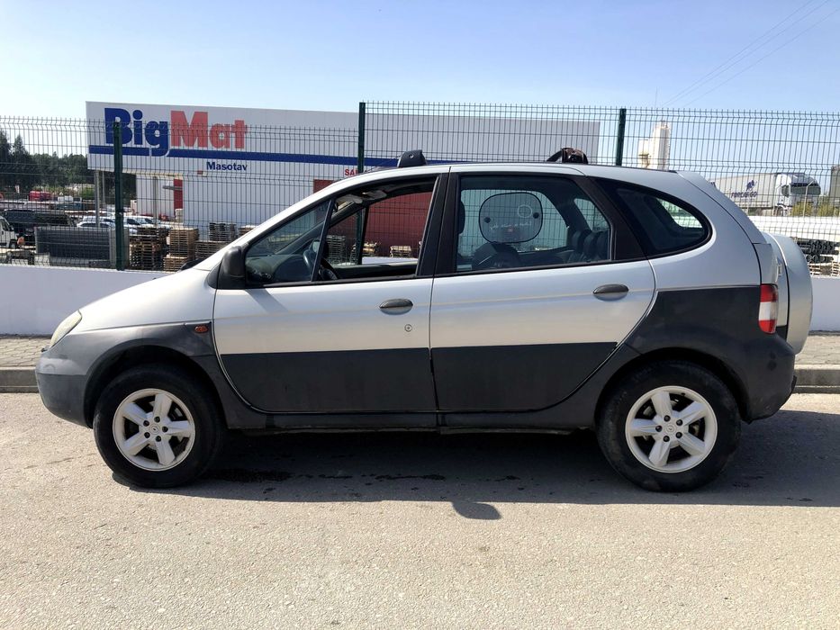 Renault Scenic RX4 Camper Car