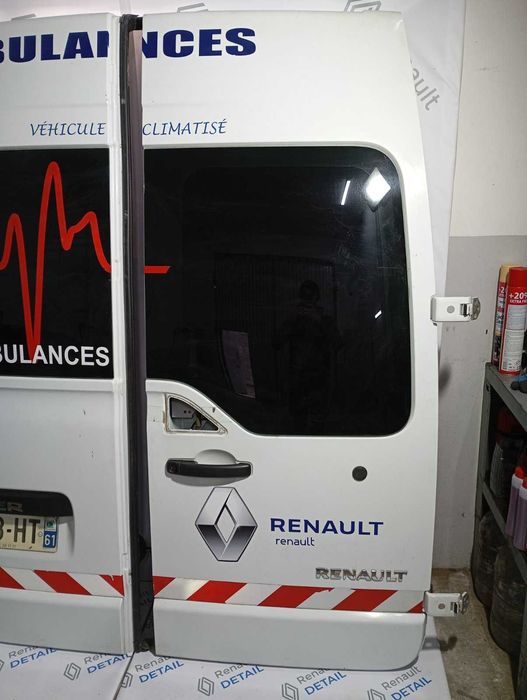 Двері Скло Renault Master рено мастер опель мовано movano Nissan NV400