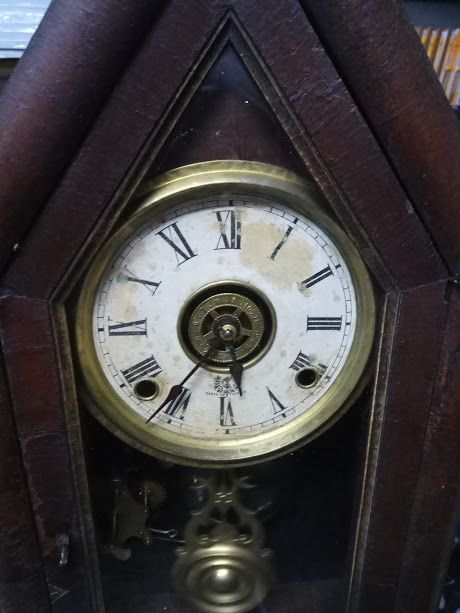 Relógio Reguladora de mesa, modelo Batalha todo original dos anos 40