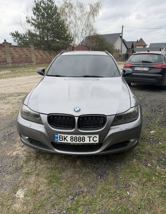 БМВ е91 320d 2010