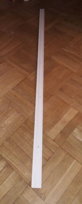 Karnisz 199cm przystosowany do plastikowych żabek. stan bdb.