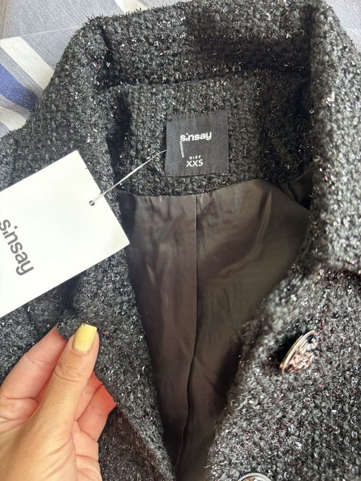 Продам новый костюм размер XXS