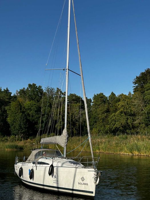 Jacht Antila 26cc z elektrycznie składanym masztem