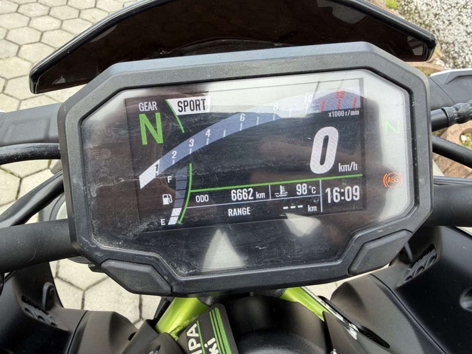 Mota Kawasaki Z900