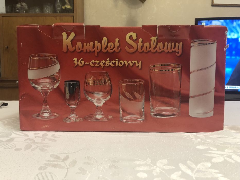 Zestaw/komplet stołowy 36-u szklanek