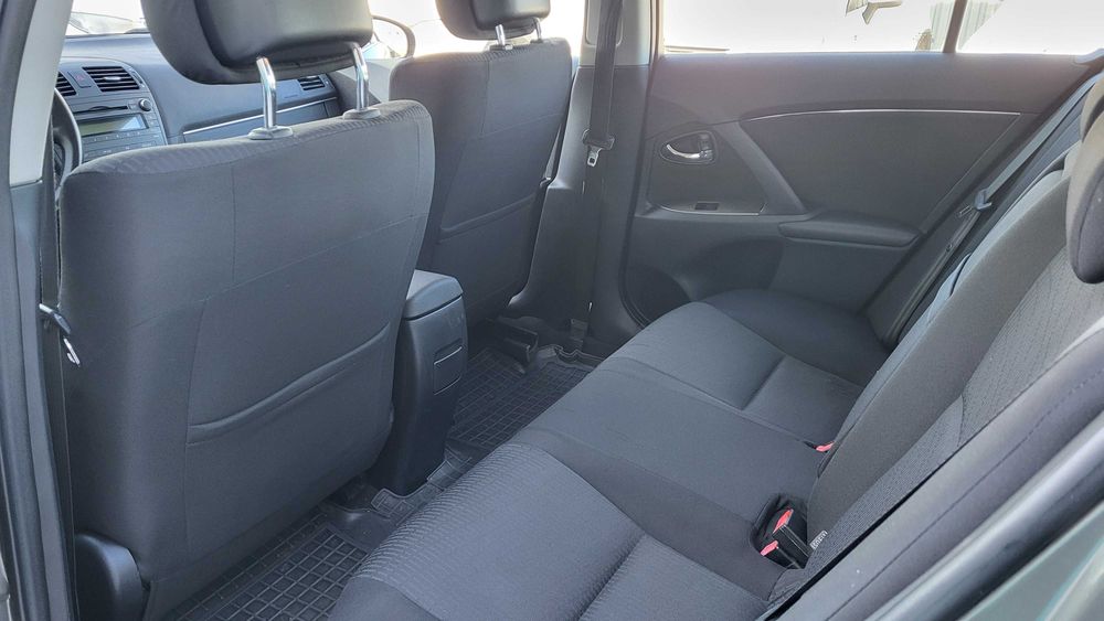 Авто Toyota Avensis 2009 2.0d