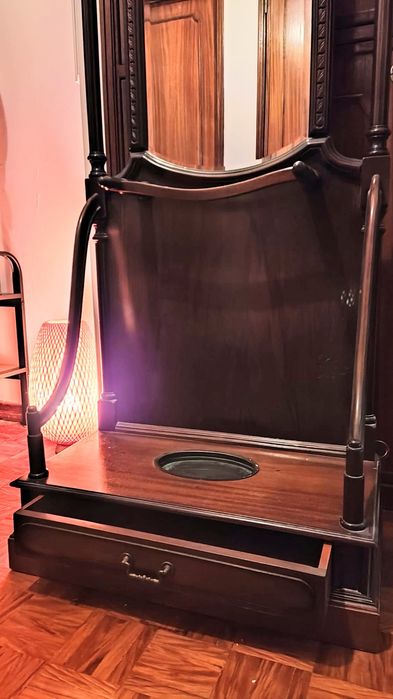 Móvel antigo bengaleiro madeira com espelho – móvel entrada clássico