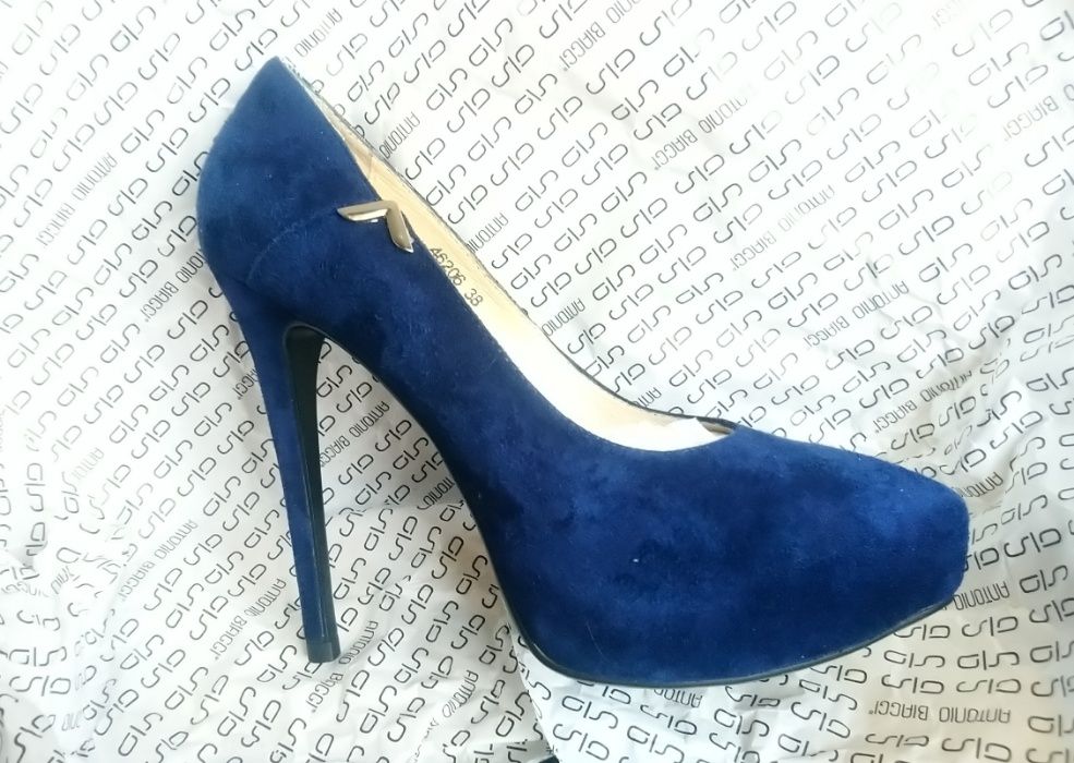 Лодочки Antonio Biaggi розмір 38 (нові)