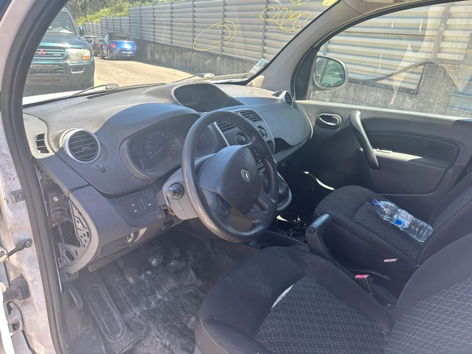 RENAULT KANGOO 1.5 DCI DE 2015 PARA VENDA DE PEÇAS