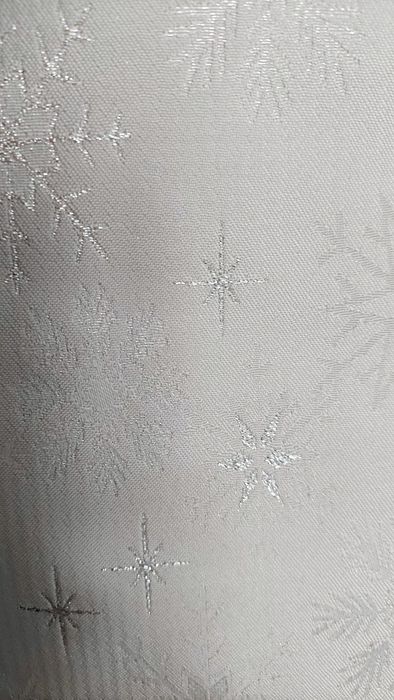 Nowy bieżnik w kolorze szarym w płatki śniegu Home&You