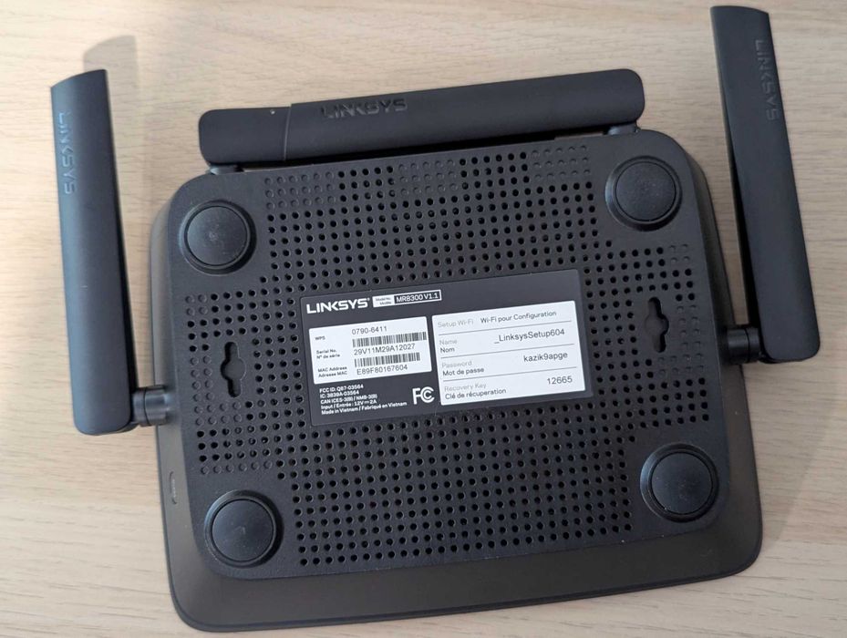 РОУТЕР Linksys MR8300 WiFi Mesh CISCO до 2.2Гб. 3Wi-Fi диап. USA