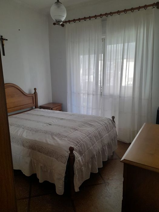 Quarto em Benfica para alugar