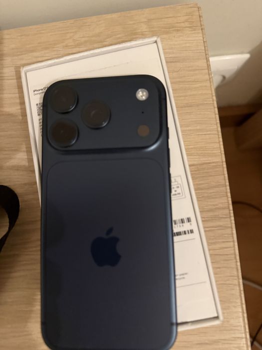 Iphone 17 pro  com factura